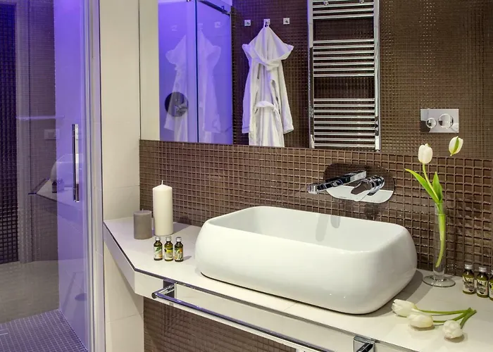 Gcf Luxury Suites, Roma