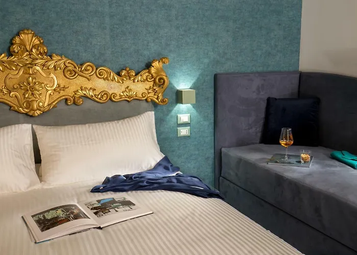 Gcf Luxury Suites, Konukevi