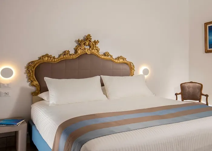Gcf Luxury Suites,